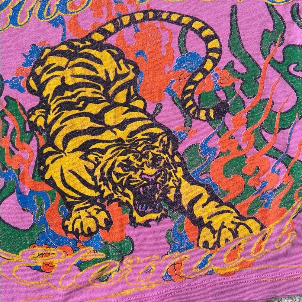 Urban Outfitters Pink Graphic Tiger Cropped Tee - Picture 3 of 3